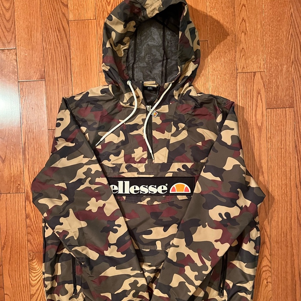 Fatigue Ellesse Jacket.  Xxl Great Condition.